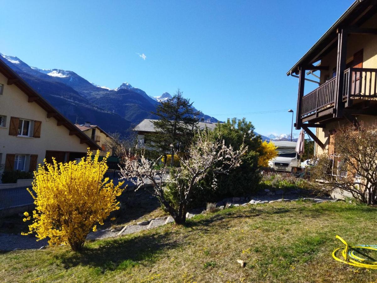 Le Ginkgo - Mont Dauphin Apartment Eygliers Exterior foto